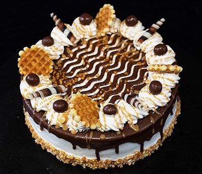 amber bakery snickers cake 